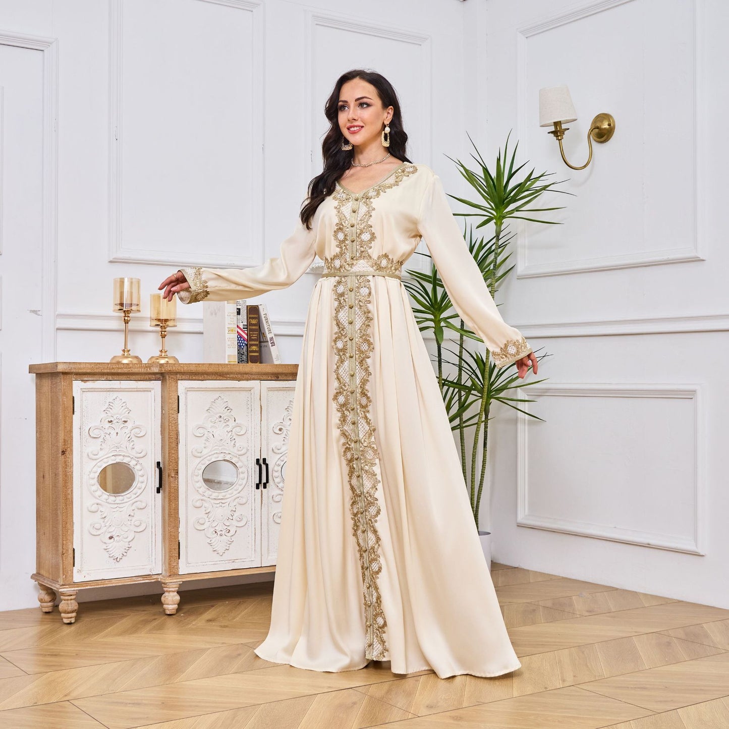 MT054 Middle East Women Cross-border Trade Muslim Robe Women's Dress Hot Embroidery Temperament Dress Abaya