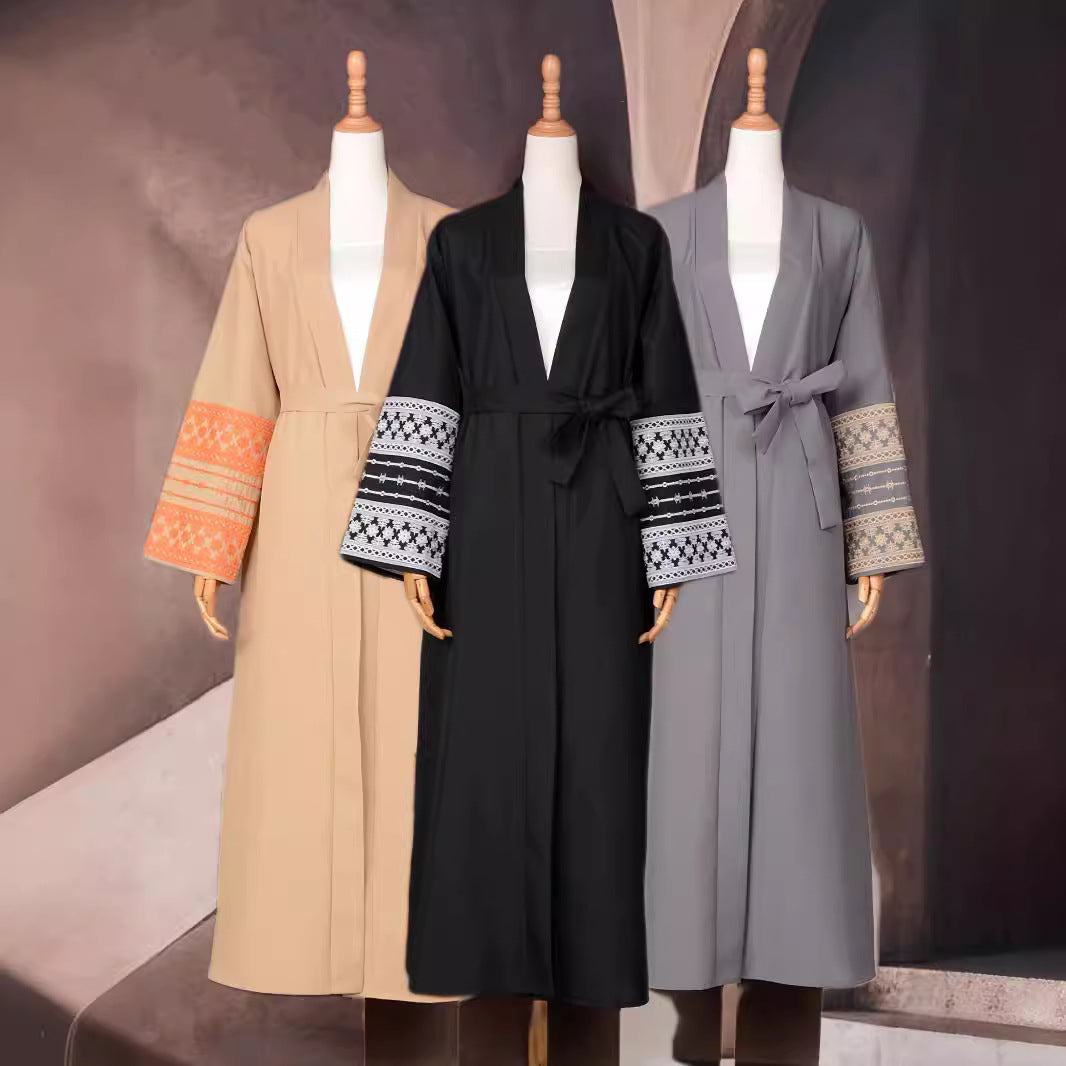 YLL02 Cross Border 2024abaya Middle East Muslim Fashion Elegant Cardigan Embroidered Dress Women's Robe