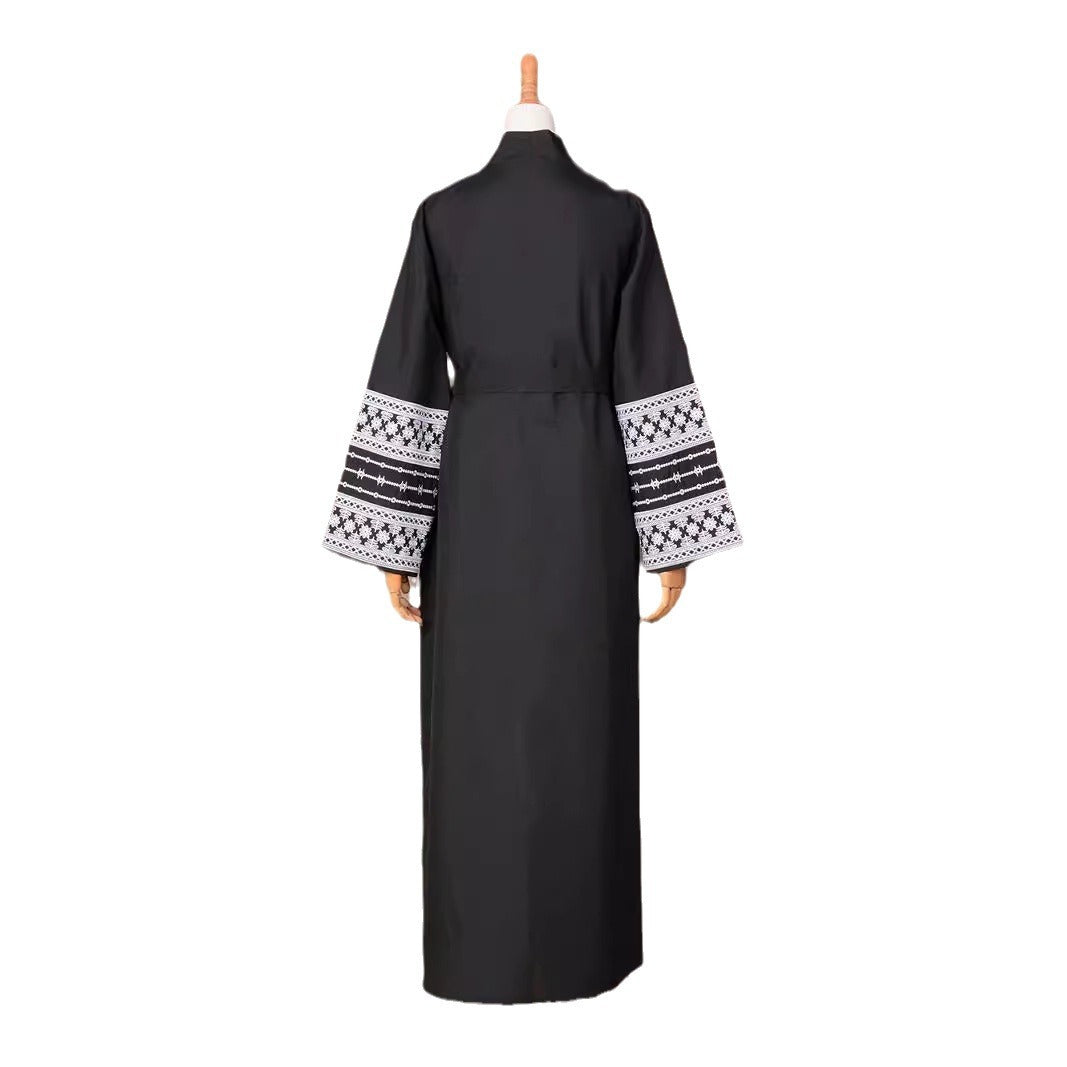 YLL02 Cross Border 2024abaya Middle East Muslim Fashion Elegant Cardigan Embroidered Dress Women's Robe